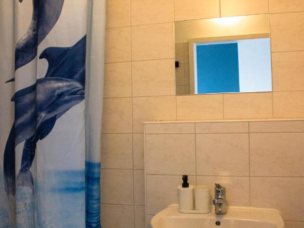 Metropol Hostel Berlin : photo 4 de la chambre lit simple en dortoir mixte (8 personnes)