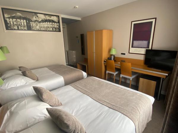 Hotel Des Lices : photo 4 de la chambre chambre quadruple classique