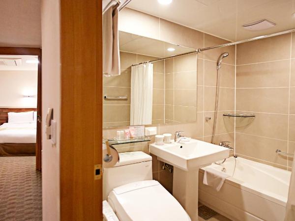 Hotel Skypark Myeongdong 1 : photo 7 de la chambre chambre familiale