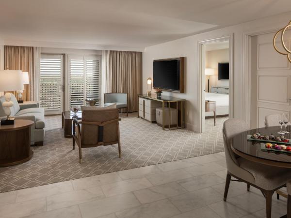 Waldorf Astoria Orlando : photo 7 de la chambre corner luxury king suite with balcony