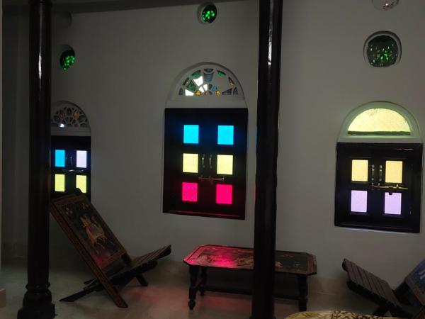 Jaipur BackPackers : photo 2 de la chambre chambre double deluxe (2 adultes + 1 enfant)