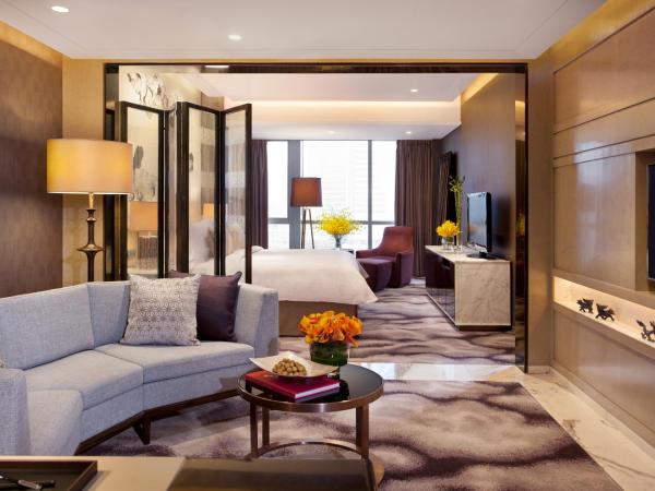 Four Seasons Hotel Shenzhen : photo 2 de la chambre chambre lit king-size quatre saisons