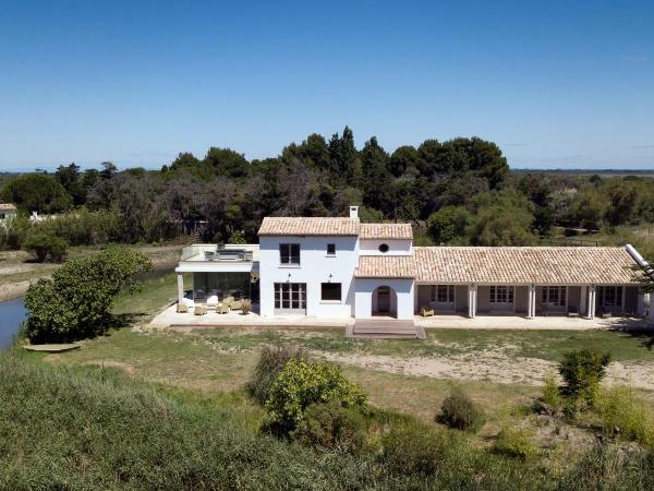 Mas du Couvin, maison d'hôtes en Camargue : photo 5 de la chambre maison 5 chambres