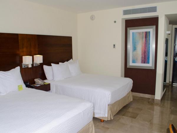Four Points by Sheraton Veracruz : photo 2 de la chambre guest room, 2 double, city view, balcony