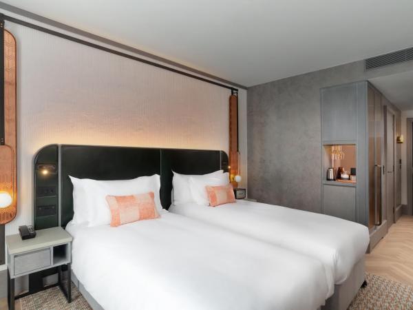 Hart Shoreditch Hotel London, Curio Collection by Hilton : photo 4 de la chambre chambre lits jumeaux deluxe