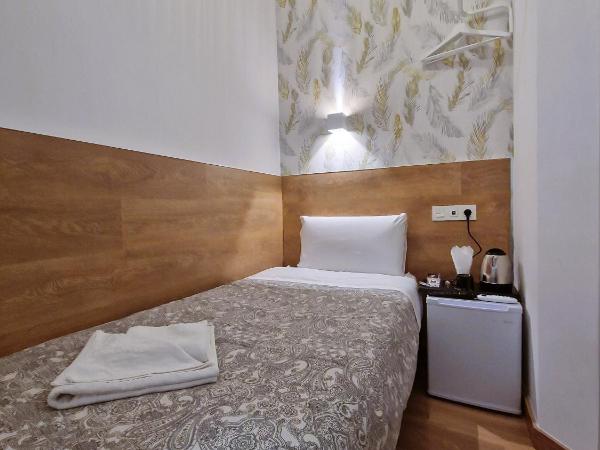 Hostal A Nuestra Senora de La Paloma : photo 1 de la chambre petite chambre simple intérieure