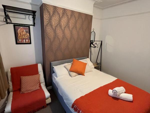 Rooms Anfield- 5 mins from LFC : photo 1 de la chambre chambre double ou lits jumeaux