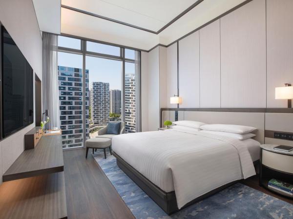 Marriott Executive Apartments Hangzhou : photo 3 de la chambre one-bedroom executive apartment with king bed and city view