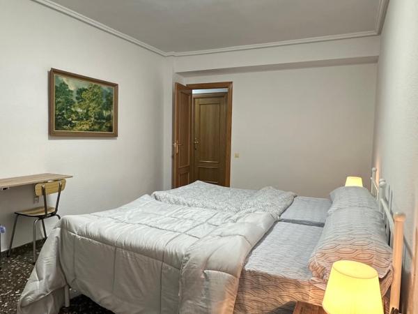 Jerry's Home : photo 8 de la chambre chambre double ou lits jumeaux avec salle de bains commune