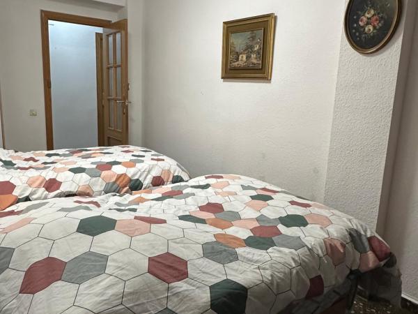 Jerry's Home : photo 2 de la chambre chambre double ou lits jumeaux avec salle de bains commune