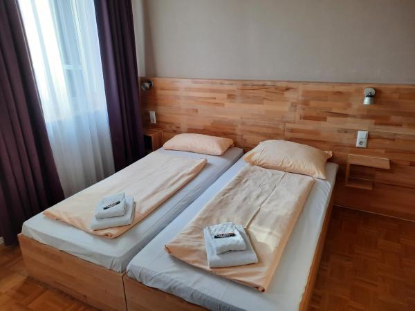 Hotel Residenz : photo 2 de la chambre chambre double ou lits jumeaux