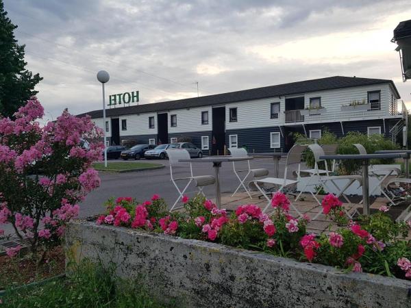 FASTHOTEL A Dijon : photo 10 de la chambre chambre lits jumeaux