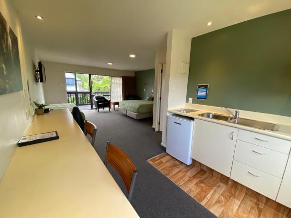 Commodore Motel : photo 8 de la chambre suite