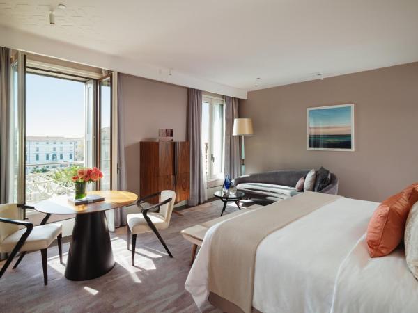 The St. Regis Venice : photo 2 de la chambre chambre lit king-size - vue sur le canal