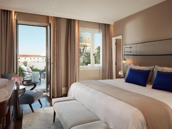 The St. Regis Venice : photo 6 de la chambre chambre lit king-size avec terrasse - vue sur canal