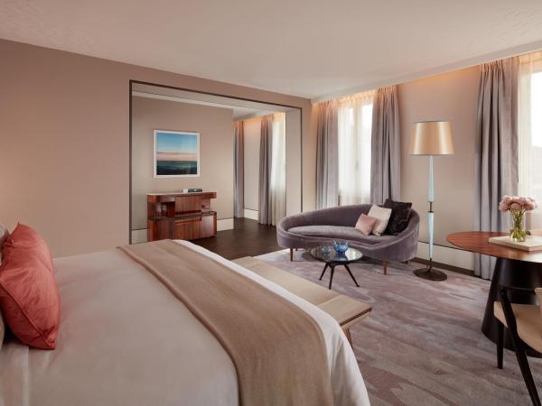 The St. Regis Venice : photo 1 de la chambre suite lit king-size junior astor - vue sur ville