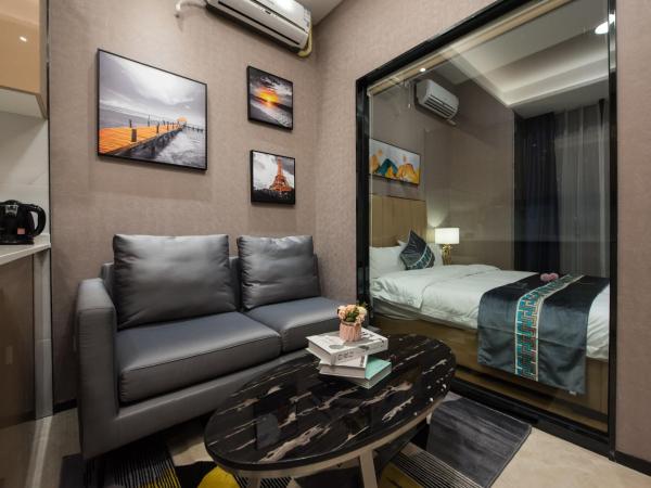 Gepai Executive Apartment - Shenzhen Futian Convention and Exhibition Center : photo 3 de la chambre one bedroom (washing machine + refrigerator)