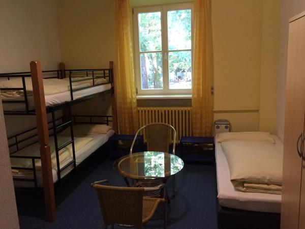 Jugendhotel Nürnberg : photo 7 de la chambre chambre triple