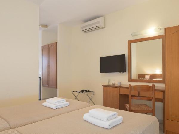 Asterias Village : photo 3 de la chambre chambre familiale - vue sur jardin