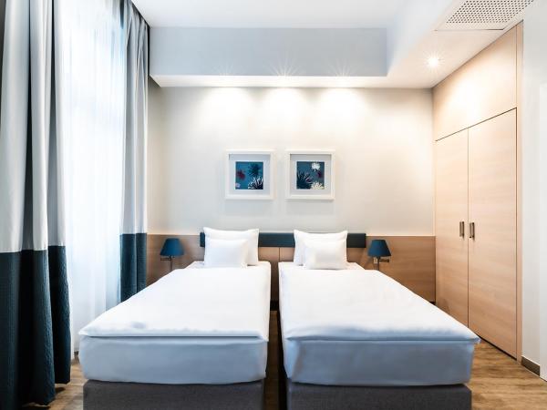 Atrium Fashion Hotel : photo 4 de la chambre chambre familiale