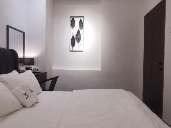 TREASURE HUNTER At Heritage Georgetown : photo 4 de la chambre chambre double avec salle de bains privative