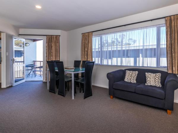 Twin Peaks Lakeside Inn : photo 2 de la chambre appartement 2 chambres