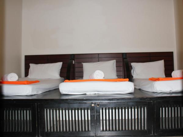 Lub Sbuy Hostel : photo 5 de la chambre chambre triple