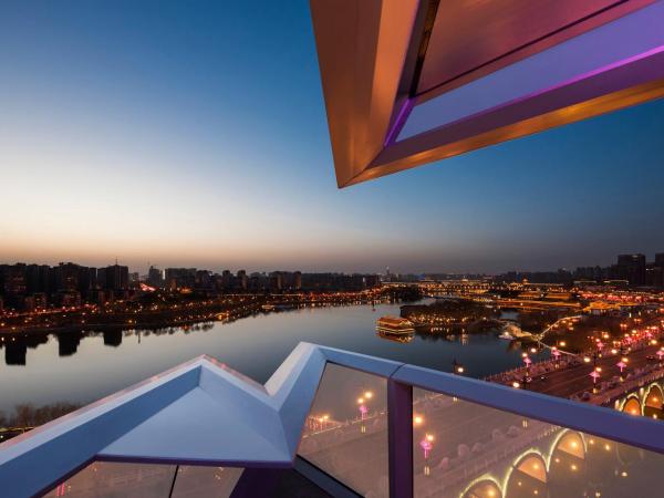 W XIAN Hotel : photo 1 de la chambre suite mega 1 chambre lit king-size - plus spacieuse - vue sur lac