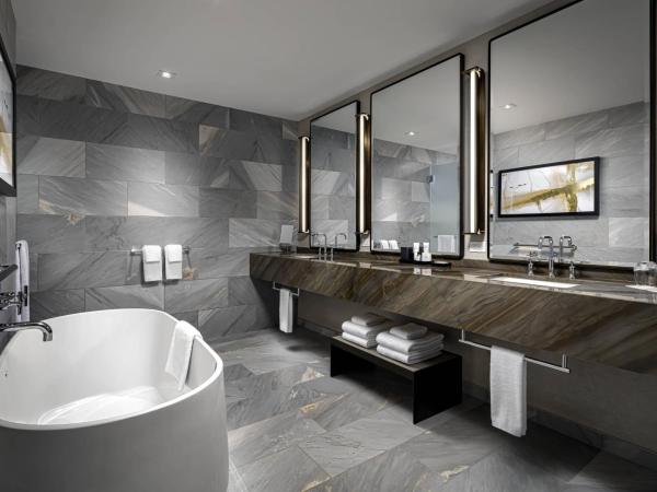 JW Marriott Edmonton ICE District : photo 4 de la chambre suite présidentielle lit king-size