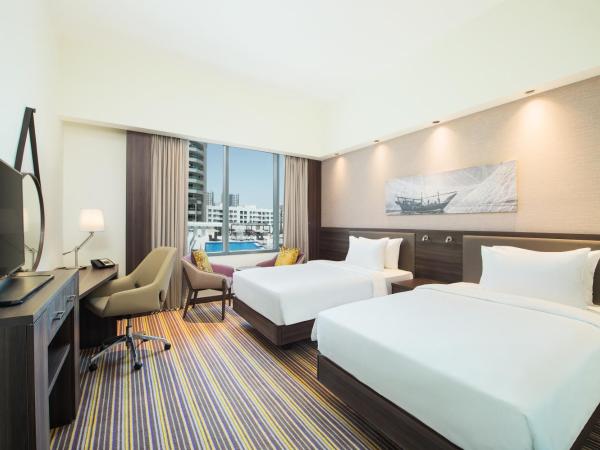 Hampton By Hilton Dubai Airport : photo 6 de la chambre chambre lits jumeaux - non-fumeurs
