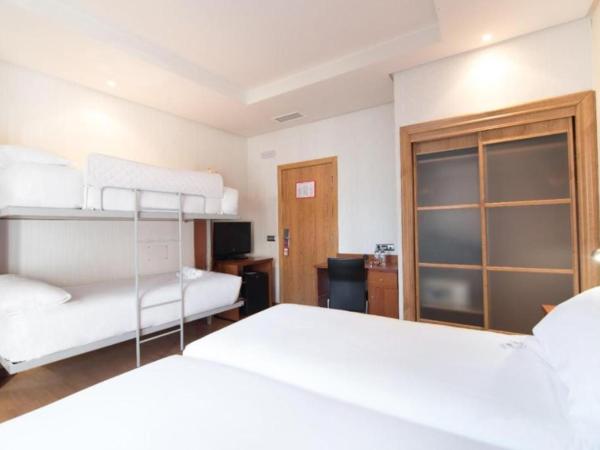 Petit Palace Preciados : photo 2 de la chambre chambre quadruple (4 adultes)