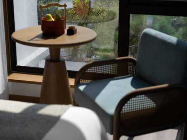 GINLAN JIA RESORT Yuhang Hangzhou : photo 1 de la chambre chambre familiale avec vue