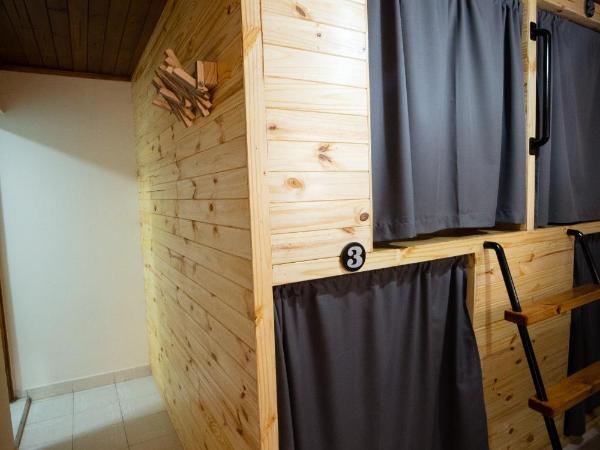 LEAD Pods Hostel : photo 3 de la chambre lit dans dortoir mixte de 4 lits