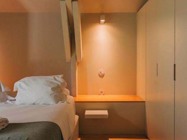 Aparthotel Oporto Palace : photo 2 de la chambre appartement - vue sur jardin