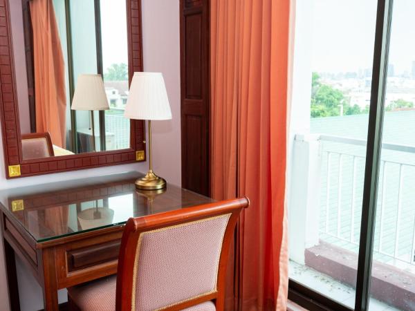 The President Hotel at Chokchai 4 : photo 5 de la chambre suite