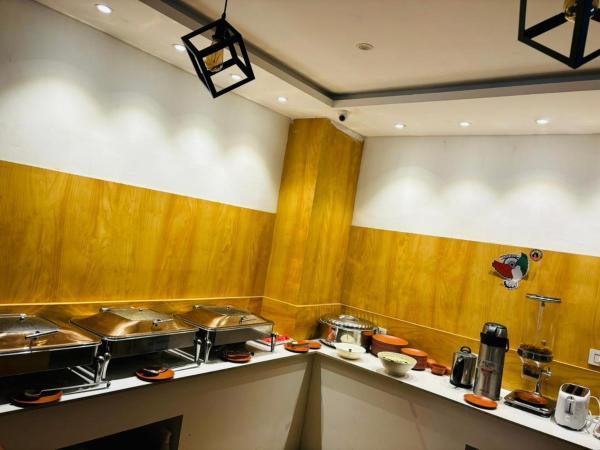 Hotel Elite By Signature Group : photo 6 de la chambre suite