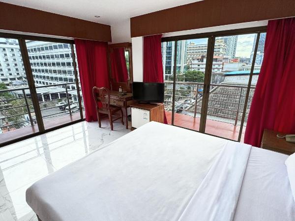 Highfive Hotel Pattaya : photo 3 de la chambre chambre double deluxe