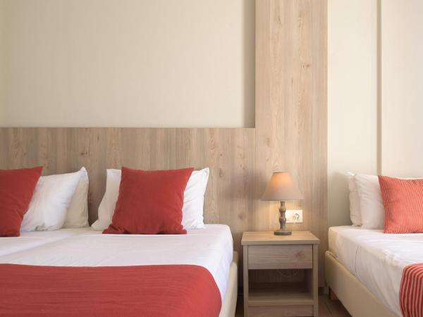 Central Hersonissos Hotel : photo 1 de la chambre chambre double ou lits jumeaux standard avec balcon