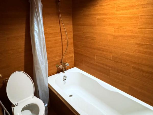 Highfive Hotel Pattaya : photo 6 de la chambre grande chambre double