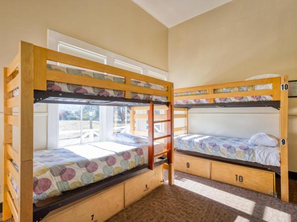 HI San Francisco Fisherman's Wharf Hostel : photo 1 de la chambre lit dans dortoir pour hommes de 4 lits