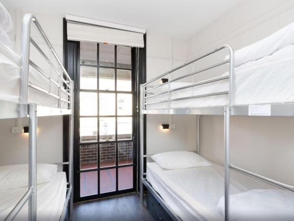 The Lansdowne Hotel : photo 3 de la chambre lit dans dortoir mixte de 4 lits