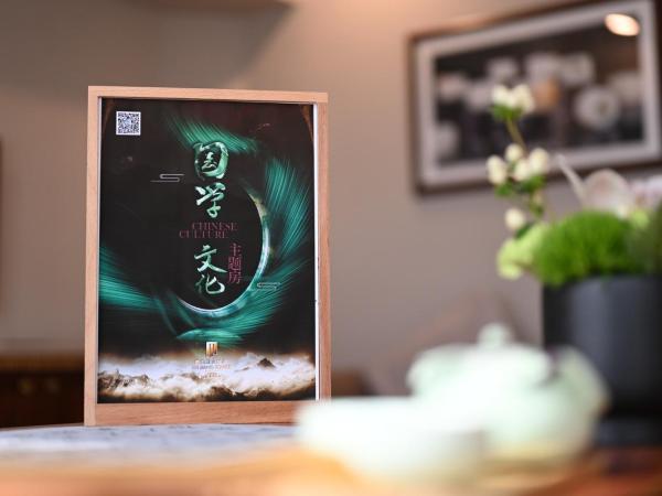 Jin Jiang Tower : photo 2 de la chambre chambre lits jumeaux