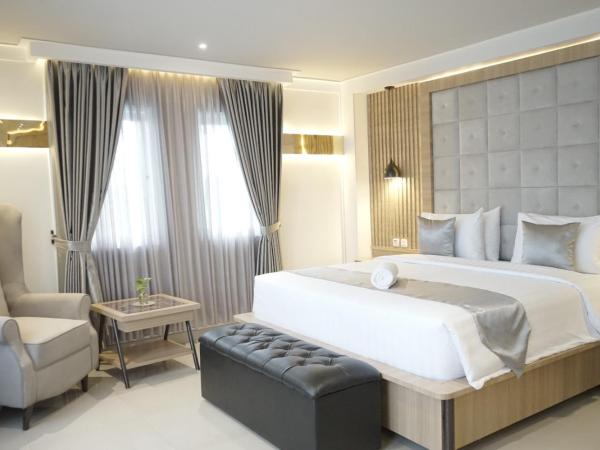 1O1 URBAN Jakarta Thamrin : photo 2 de la chambre suite junior - vue sur piscine