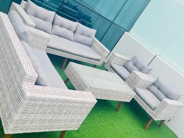 Walking distance to dubai mall Full burj Khalifa view and fountain view new year full fireworks view 2BR : photo 3 de la chambre chambre double avec balcon (2 adultes + 1 enfant)