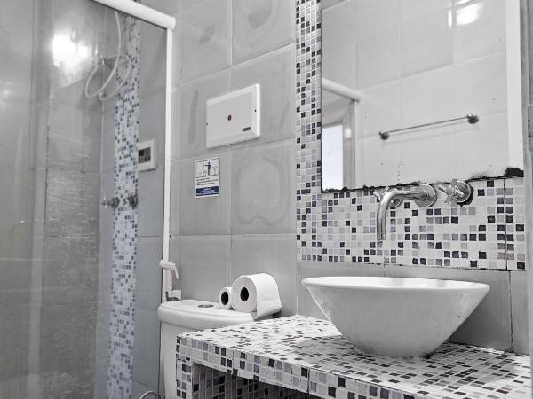 Bella Vista Ocean View : photo 6 de la chambre chambre double avec balcon - vue sur mer