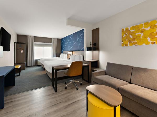 Comfort Suites Columbus East Broad : photo 5 de la chambre  suite avec 2 lits queen-size - non-fumeurs