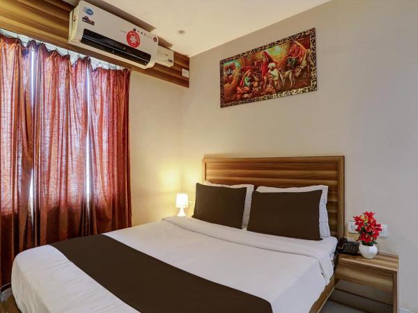 Super Hotel O 16428 Hotel Vaishnavi Inn : photo 1 de la chambre chambre double standard