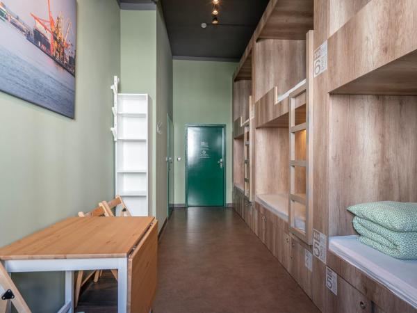 110 Hostel : photo 3 de la chambre chambre familiale avec salle de bains privative