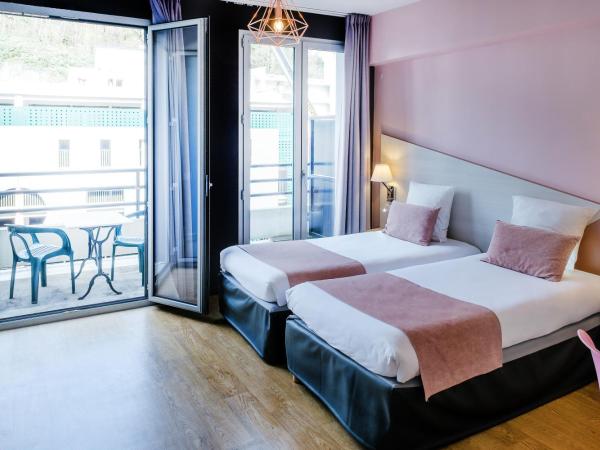 Hôtel Sainte-Rose : photo 3 de la chambre chambre lits jumeaux avec balcon