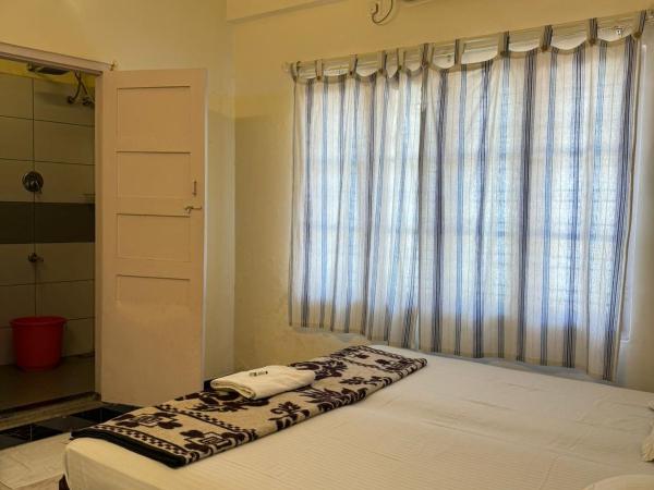 Aambal Residency : photo 8 de la chambre chambre double